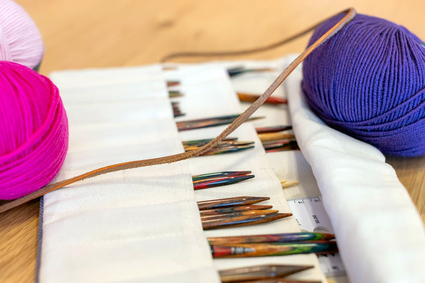KnitPro und Lana Grossa Nadelsets und Zubehör bei WollFadenZauber